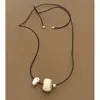 Colar de Corda com Frutas Cor de Marfim Tinta, Design de Nicho de Luxo Leve, Sensação de Alto Padrão, Corrente Simples e Elegante para Clavícula, Corrente para Suéter para Mulheres