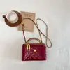 Bolsa de mão de luxo estilo coreano, nova coleção 2026, uma bolsa de ombro moderna e versátil, uma bolsa transversal chique e minimalista para o dia a dia