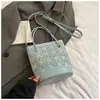 Bolso Cubo de Diseño Exclusivo en Mezclilla Incrustado con Diamantes para Mujer Bolso de Mano 2025 Nueva Moda Versátil Bolso de Hombro Cruzado Tendencia