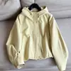 2026 Novo Top Casual com Capuz Curto, Gola Alta Redutora de Idade, Caimento Solto, Cordão na Barra N2BW8221