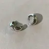 Brinco de argola redondo liso geométrico europeu e americano Famoso na internet versátil brincos grandes estilo frio metal simples brincos de alta qualidade