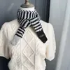 Cachecol de Inverno Quente de Comprimento Médio para Mulheres, Listrado Color-Blocking, Estreito e Fofo, Aquecedor de Pescoço Artístico Estilo Coreano