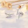 Brincos Cluster de Diamante Cheio de Novo Estilo Transfronteiriços para Homens, Modernos e Versáteis, Brincos de Flor de Íris em Forma de Cruz de Alto Padrão para Mulheres