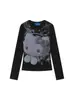 Camiseta de Manga Larga con Diamantes Calientes de Hello Kitty Estilo Retro Americano Hombro Derecho para Mujer Otoño Ajustada Corta Chic Perezosa Delgada