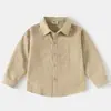 Camisa de Algodão Lavável de Manga Longa para Meninos 2026 Pequeno e Médio Roupa de Performance Infantil Camisa Branca com Gola Estilo Coreano Elegante Roupa para Primavera e Outono Tendência