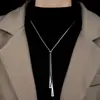 [Collar de Acero de Titanio Dorado + Color Acero] Moda de Lujo Ligero para Mujer El Más Fácil de Combinar Cadena para Clavícula Collar de Amor de Nicho de Gama Alta