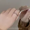 Estilo Minimalista Banda Lisa Diamante Cuadrado Diseño de Nicho Anillo Abierto para Mujer Moda Cepillada Exquisito Estilo Fresco Anillo para Dedo Índice Accesorio