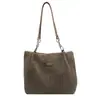 Bolso de Hombro de Pana con Cadena de Gran Capacidad Bolso Tote Bolso de Mujer 2023 Nuevo Otoño Tendencia Bolso de Hombro para Viajar