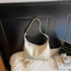 Bolsa de Grande Capacidade para Mulheres 2025 Nova Moda Nicho Elegante Bolsa de Ombro Simples e Estilosa Saco Balde para o Dia a Dia