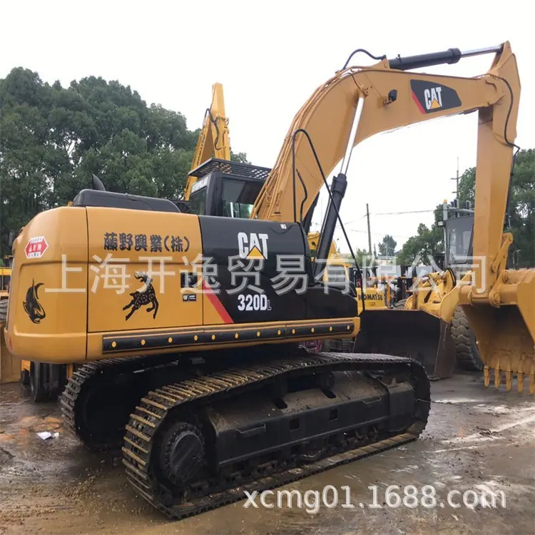 cat 320 excavator (40)