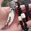 Novo Dentes Grandes de Coelho Dentes Reais de Cachorro Ano Animal Dente de Lobo Colar Homens e Mulheres Pingente Personalizado Joias Pingente do Ano Animal