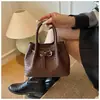 Bolsa Pequena de Luxo e Estilosa para Mulheres 2025 Nova de Verão Versátil Bolsa Transversal Exquisite Super Popular Bolsa de Mão Bolsa Saco