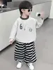 Conjunto de Sudadera Irregular para Niños de Primavera y Otoño, Conjunto Deportivo Elegante de Dos Piezas Estilo Coreano para Niños, Ropa Casual para Bebé de Moda