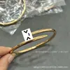 Pulsera de uñas V dorada de alta gama, diseño clásico elástico grueso y delgado, unisex, chapada gruesa en oro rosa de 18 quilates, pulsera de lujo ligero para parejas, al por mayor