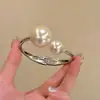 Pulseira Aberta de Pérolas Empilhável Multi-camadas Gypsophila para Mulheres Luxo Leve Versátil Temperamento Nicho Exquisito Zircônia Pulseira Joia