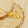 Collar de acero inoxidable chapado en oro de 18 quilates con forma de rosa, sencillo, de estilo europeo y estadounidense, de acero de titanio, ligero, de lujo, joyería explosiva al por mayor