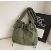 Bolsa Transversal Casual de Grande Capacidade com Cordão 2024 Nova Versátil para Trabalho Ombro Bolsa Tote de Veludo Cotelê Feminina