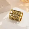 Clipe de Lenço de Seda Coreano com Três Argolas Broche de Pérola Desenho Animado Broche de Flor de Camélia com Strass Cristal Clipe para Xale para Mulheres
