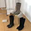 Novidade Outono/Inverno Botas Apontadas com Decote em V Acima do Joelho para Mulheres Salto Escondido de 5CM Botas Altas de Camurça Botas de Equitação Retrô Emagrecedoras