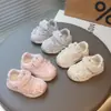 Zapatos Deportivos para Niñas 2026 Nuevas Llegadas de Primavera Estilo Coreano para Niños Suela Suave Encaje de Perlas Lazo Zapatos de Tabla Moda Zapatos Individuales