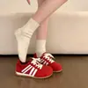 Sapatos Forrest Gump versáteis e confortáveis, novo modelo primavera-verão 2026, com sola grossa, que aumentam a altura, tênis de treino alemão, sapatos femininos fofos, estilosos e casuais