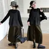 Nuevo conjunto de tres piezas de punto estilo coreano para otoño e invierno: top básico y pantalones acortados de pana - un conjunto versátil con pantalones de pierna ancha para un look moderno