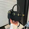 Bolsa de Axila Retrô Estilo Coreano para Mulheres 2026 Nova Outono e Inverno Luxo Leve Nicho Alta Qualidade Bolsa de Ombro Transversal para Mulheres