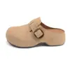 Nueva colección de otoño 2026 para mujer: Sandalias tipo Birkenstock de suela gruesa que aumentan la altura, perfectas para combinar con vestidos, con diseño de punta cerrada y estilo slip-on para ponérselas fácilmente.