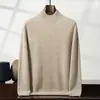 Suéter Masculino de Caxemira de Montanha de Cor Sólida com Gola Média Alta Espessado de Fio Duplo Novo Outono Inverno Suéter Básico Masculino de Caxemira de Gola Alta Espessado