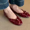 Zapatos Rojos de Verano 2026 Remache Francés Bailarinas Planos para Mujer Lazo Ultra Suave Versátiles para el Trabajo