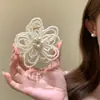 Presilha de Cabelo Flor de Pérola Exquisita Feita à Mão Estilo Coreano com Toque de Luxo para Penteados, Grampo Tubarão Acessório de Cabelo