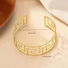 Pulseiras Transfronteiriças Populares Exageradas Europeias e Americanas Joias da Moda Versão Larga Martelada Plissada Moda Pulseiras Personalizadas de Comércio Exterior