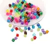 Contas facetadas coloridas transparentes em formato de diamante, contas quadradas com furos retos, contas soltas de plástico para pulseiras de contas artesanais DIY e acessórios de joias