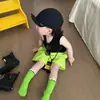 Conjunto de Verano para Niños: Pantalones Cortos Deportivos Coloridos, Pantalones Cargo, Pantalones Dopamina, Camiseta sin Mangas Negra Versátil