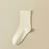 Calcetines para mujer calcetines de algodón de color liso calcetines de media pantorrilla para mujer absorbentes del sudor transpirables calcetines para mujer verano puño suelto calcetines posparto calcetines Zhuji