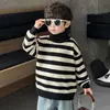Suéter de Cuello Alto para Niños Otoño Invierno Tejido de Punto Rayado Infantil 2026 Nuevo Estilo Coreano Niños Pequeños y Medianos Camiseta Térmica de Punto