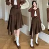 Nova Saia de Camurça Outono/Inverno 2026 para Mulheres, Estilo Old Money, Barra com Fenda Irregular, Saia Midi Emagrecedora