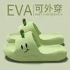 Novas Sandálias e Chinelos de Verão Desenho Animado com Solado Grosso Leve Material Eva Cor Sólida Fofo Respirável Casal Antiderrapante Chinelos