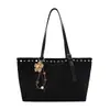 Bolso Tote Grande de Textura Retro Gamuza Estilo Bosque Decoración Simple con Remaches Casual para Viajes Diarios Bolso de Hombro Único para Mujer