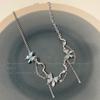 Collar de mariposa con borla de glaciar para mujer, estilo moderno y frío, accesorios para chicas dulces, geniales y sexys, diseño con cadena de clavícula de nicho para mujer.