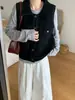 Nueva Colección Otoño/Invierno 2026: Chaleco Cardigan de Punto Holgado para Mujer con Cuello de Solapa Elegante y Diseño de Puntadas Visibles