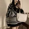 Suéter listrado retrô estilo coreano, estilo solto e preguiçoso, suéter feminino para outono e inverno, nova peça externa, suéter de comprimento médio