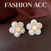 Aretes de Aguja Plateada con Circonita, Piedra Ojo de Gato y Flores de Perla, Aretes Versátiles Dulces y de Moda con un Toque de Lujo Ligero y de Alta Gama