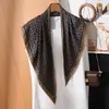 Bufanda Triángulo Perezosa Estilo Francés con Textura Delicada, Adecuada para Uso Diario y Decoración, Bufanda Pequeña para el Cuello de Mujer para Combinar con Camisas, Nuevo Estilo de Moda