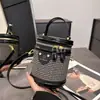 Yuezi 2026 Verano Nuevo Elegante Bolso Cilíndrico Pequeño para Mujer Bolso de Mano Retro Elegante Bolso de Hombro Único Cruzado