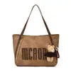 Bolso de Hombro Tipo Tote de Gran Capacidad con Letras Retro para Mujer 2025 Otoño e Invierno Nuevo Bolso de Hombro de Moda Estilo Extranjero Bolso de Axila para Viajes