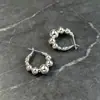 Brincos Redondos Europeus e Americanos Modernos Leve Luxo Design de Alto Padrão Senso de Design Brincos de Nicho Acessórios Estilo Férias Feminino Brincos de Argola Grandes