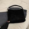 Bolsa Fosca Retrô de Grande Capacidade Feminina 2025 Primavera Nova Bolsa de Ombro Casual Superfície Macia Commuter Popular Bolsa Tote