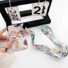Fu Shan Mochila Gatito Camarón Frito Gatito Set de Tarjetas de Campus Cuerda Larga Tarjeta de Pecho Tarjeta Antiperdida Tarjeta de Comida Tarjeta de Trabajo de Metro Colgante del Cuello
