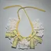 Baberos para mascotas transfronterizos, baberos para gatos, accesorios para perros con lazo de encaje amarillo, fabricante de bufandas al por mayor